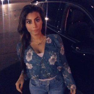 Meet your Posher, Faten